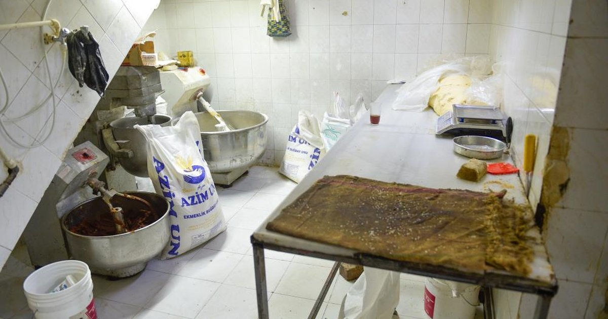 Adana'da hijyenik olmayan fırın mühürlendi