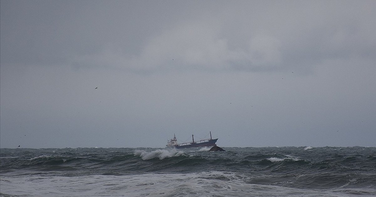 Fas kıyısında Panama bayraklı gemi battı