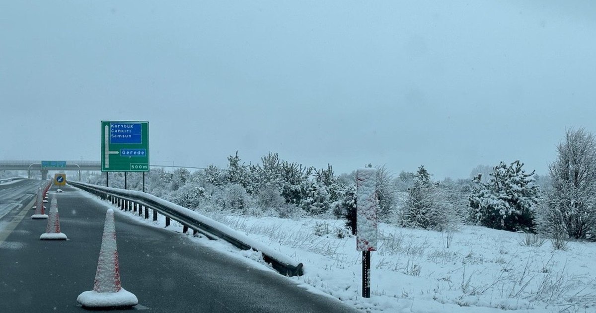 Bolu'da bayram sabahı kar sürprizi