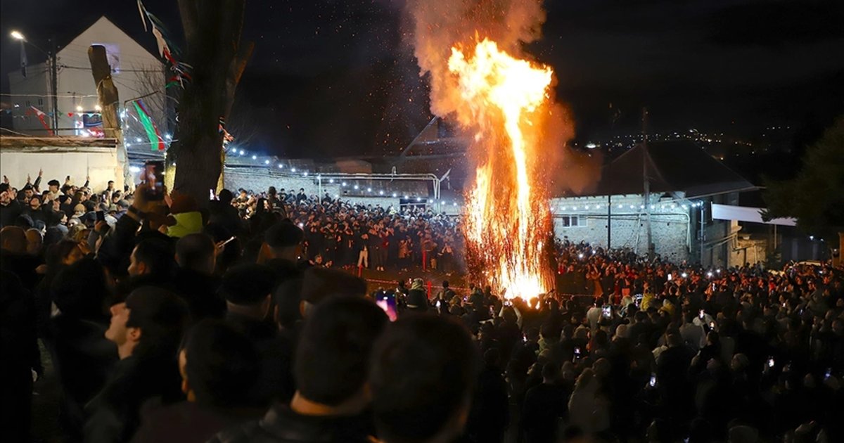 Azerbaycan'ın Şeki kentinde Nevruz coşkusu