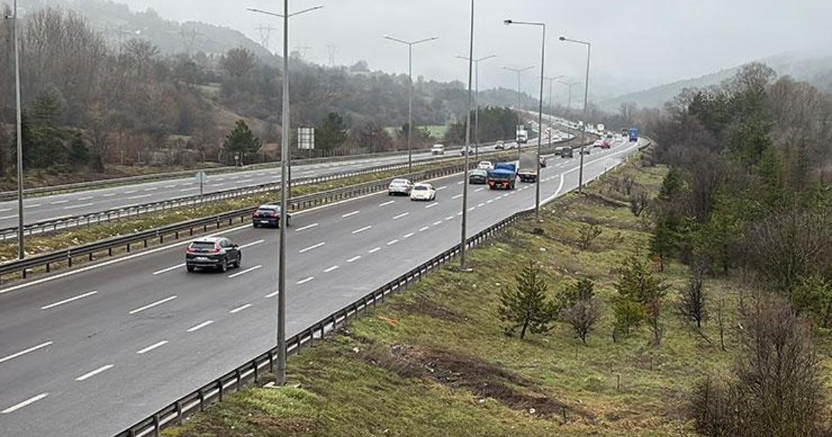 Bayram tatili bitiyor, dönüş trafiği başladı