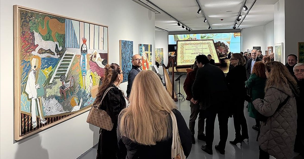 Suat Arıkan'ın 50 Yıl Sergisi AKM'de Açıldı