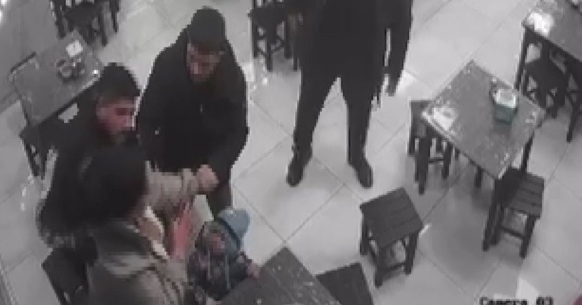 Gaziantep'te esnaf kahraman: Müşterisini boğulmaktan kurtardı