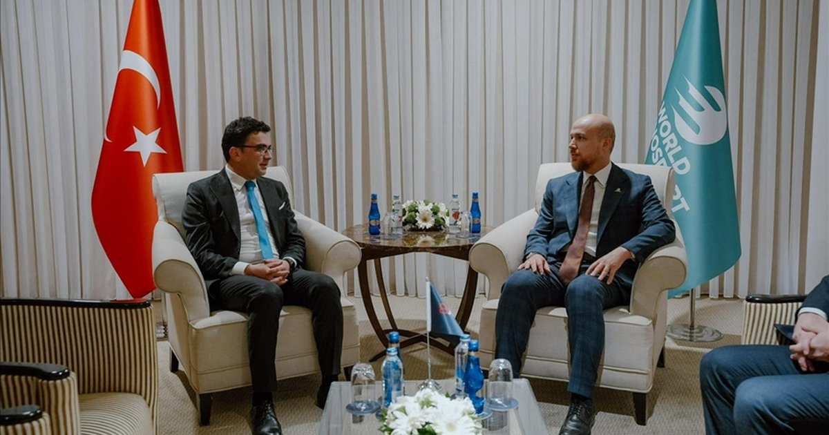 Bilal Erdoğan ile Oğuz Enis Peru Antalya'da bir araya geldi