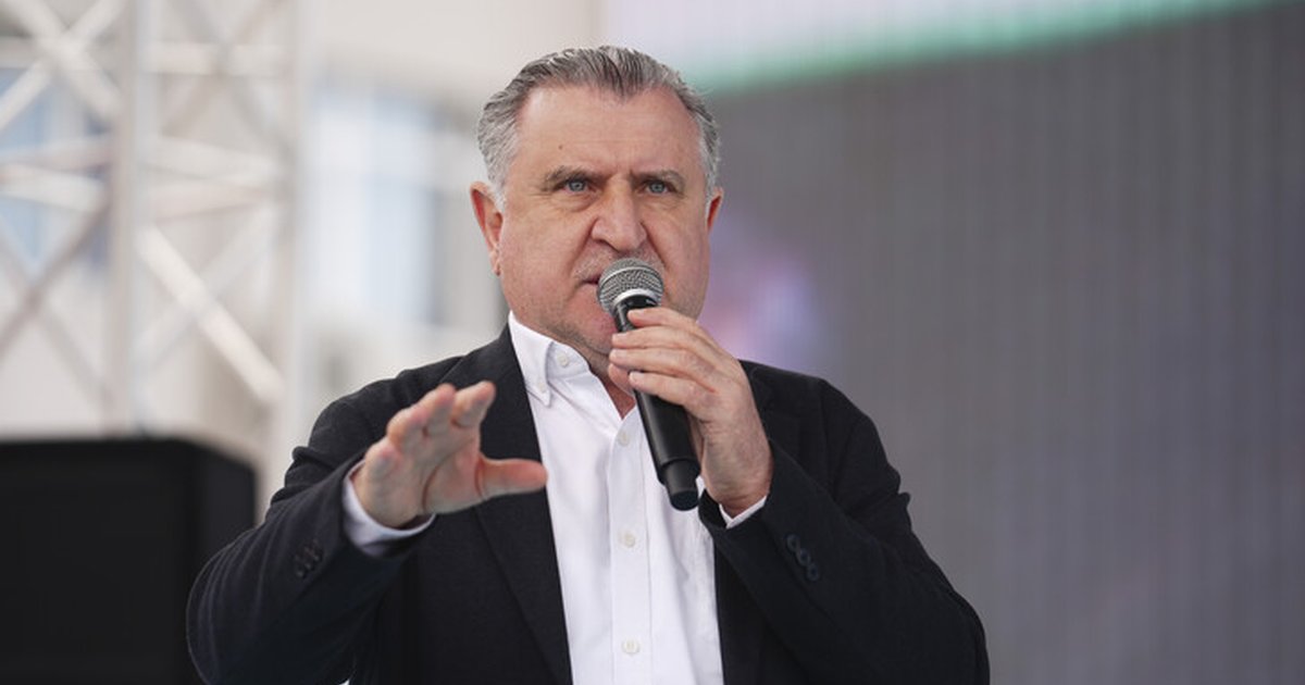 Gençlik ve Spor Bakanı Osman Aşkın Bak, Silivrikapı Spor Köyü'nü açtı