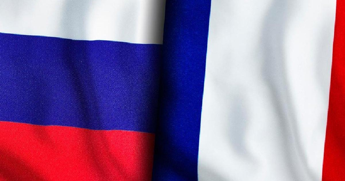 Elçilikler arasında sosyal medya atışması