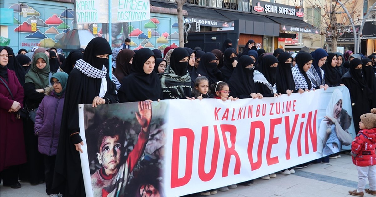 ABD ve İsrail'in İran'a saldırıları protesto edildi