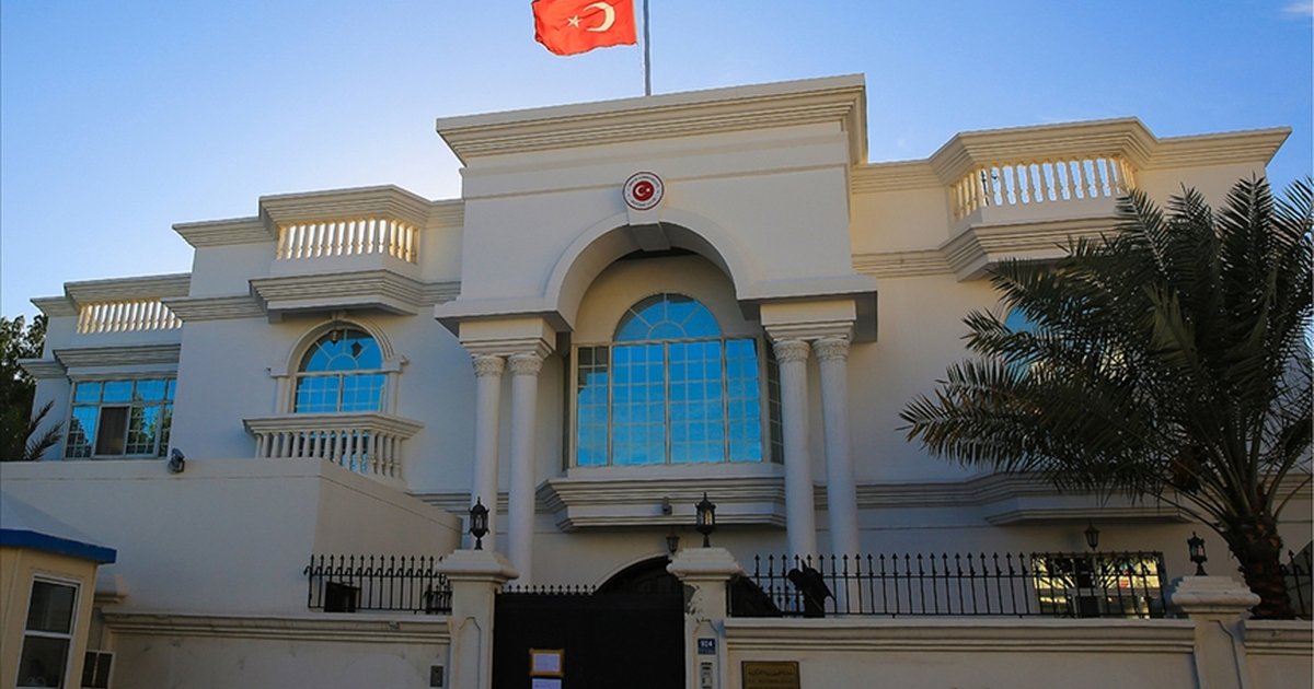 Türk Büyükelçiliği Bahreyn'den ayrılacaklara otobüs seferi düzenliyor