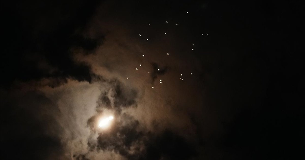 İran Ordusu 6 Ay Sürecek Savaşa Hazır