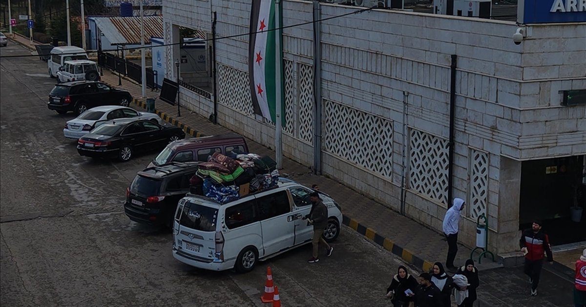 Suriyelilerin Lübnan'dan dönüşü sürüyor