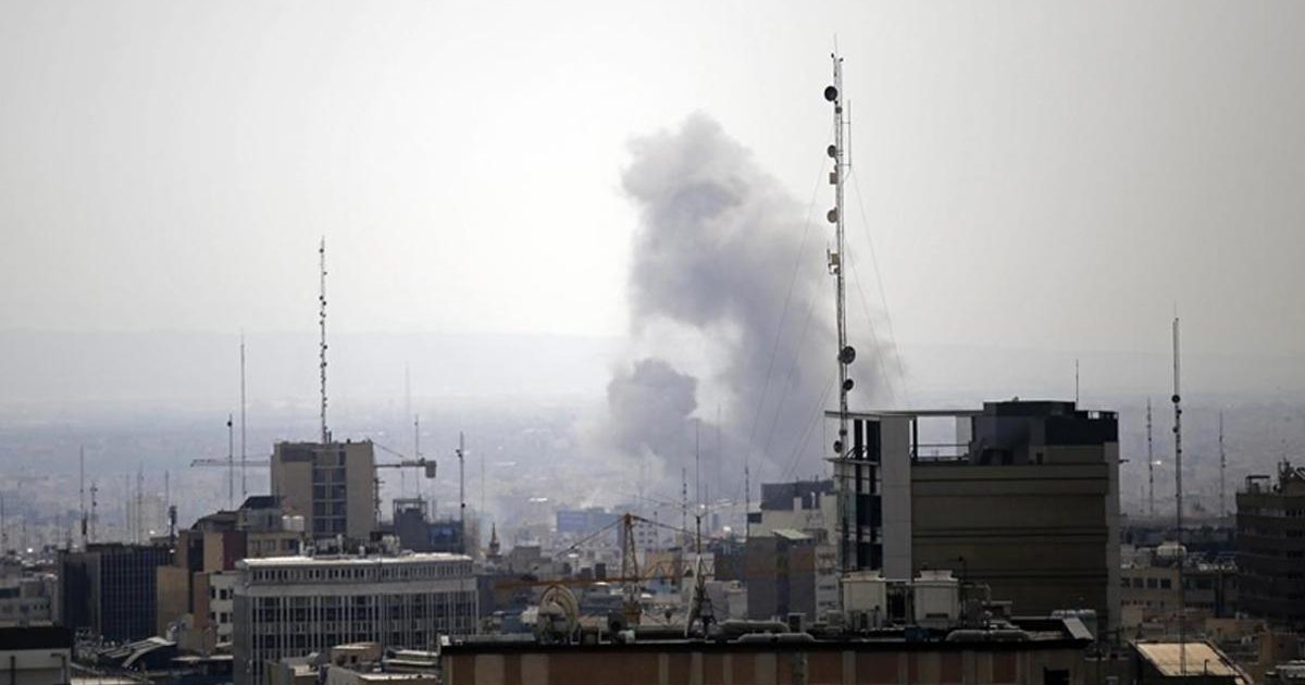 Suudi Arabistan'da füze saldırısı: 2 ölü, 12 yaralı