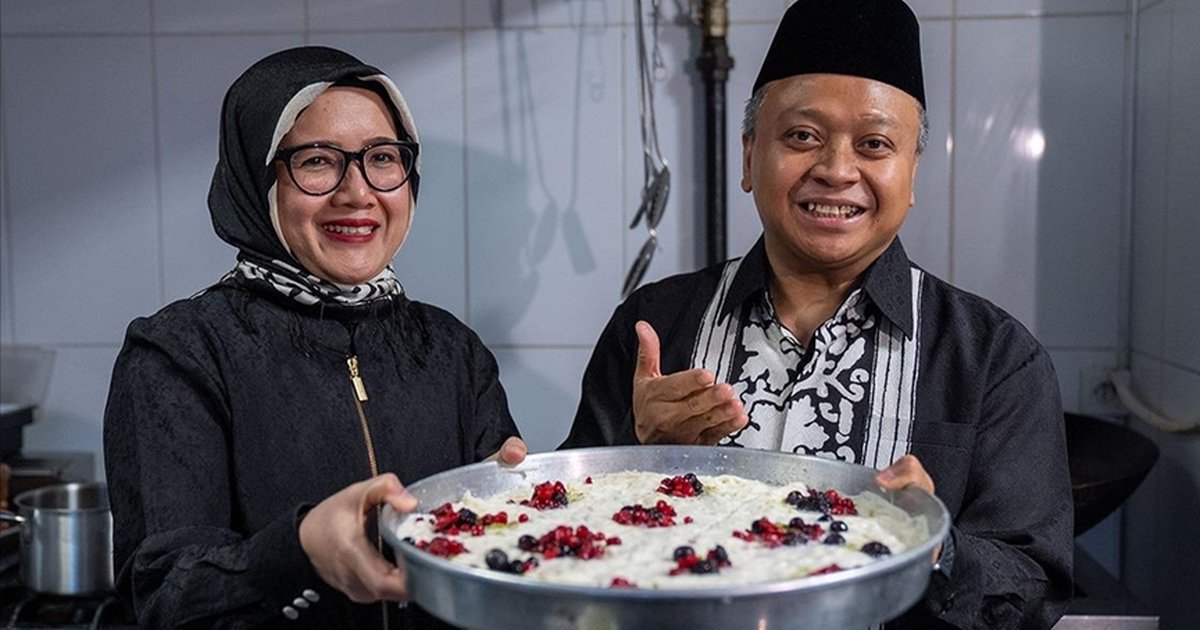 Endonezya Büyükelçisi iftarda güllaç ve kolak tatlısı yaptı