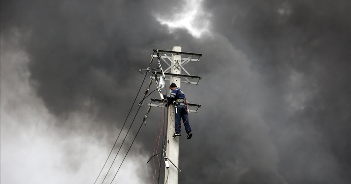 ABD-İsrail İran'a saldırdı, elektrik şebekeleri hedef alındı