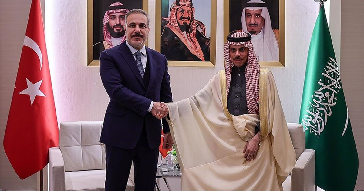 Bakan Fidan, Suudi Arabistanlı mevkidaşı ile görüştü