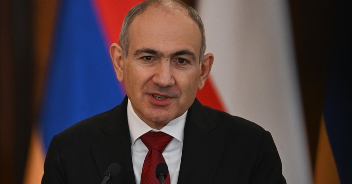 Paşinyan'dan 'savaş yanlısı' muhaliflere eleştiri