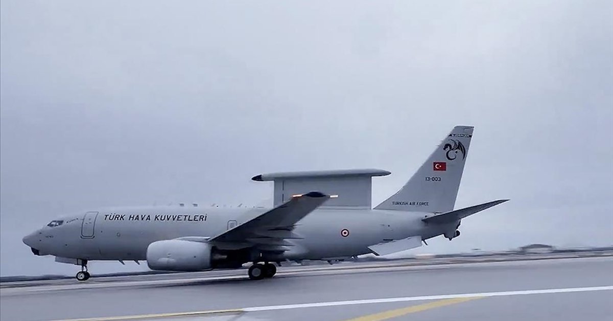 MSB'den Barış Kartalı uçağının bayram görev uçuşu paylaşımı