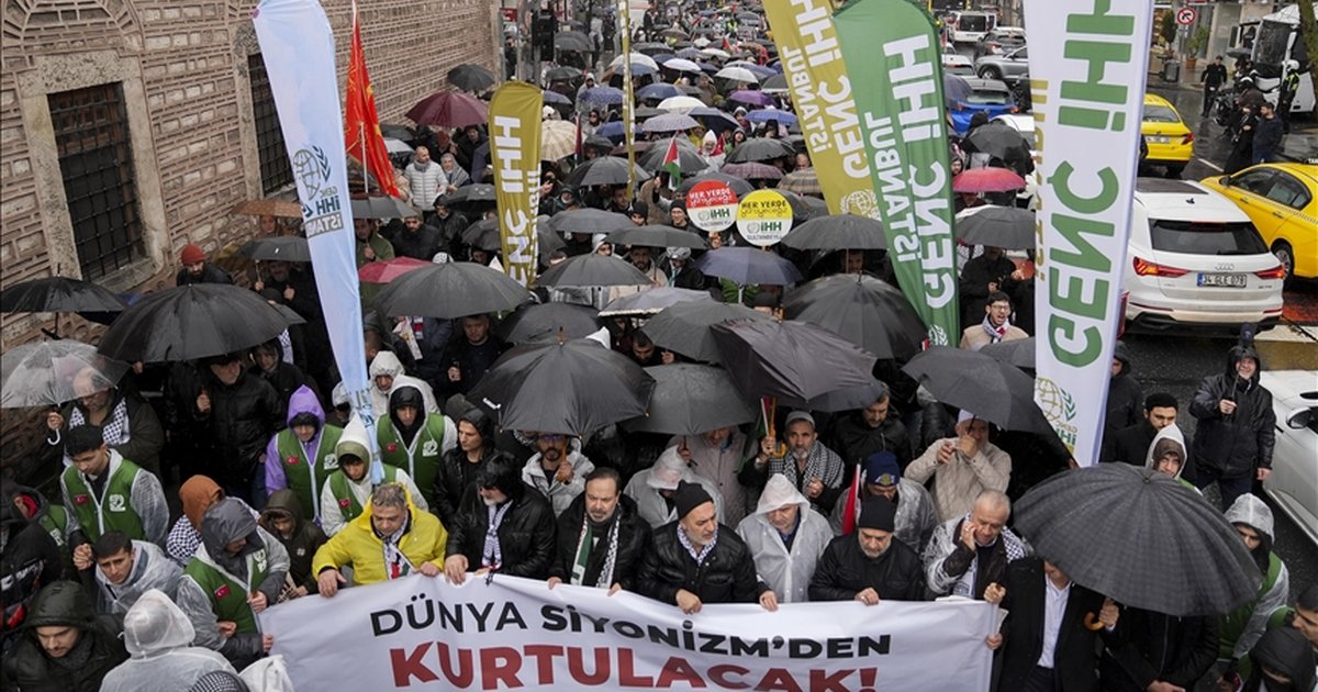 İstanbul'da İsrail ve ABD'ye yönelik protesto yürüyüşü