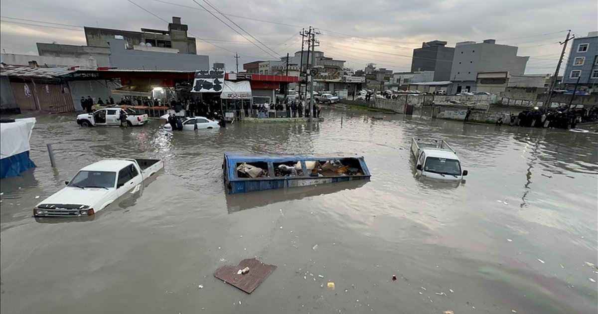 Irak'ın Erbil kentinde sağanak yağış hayatı olumsuz etkiledi