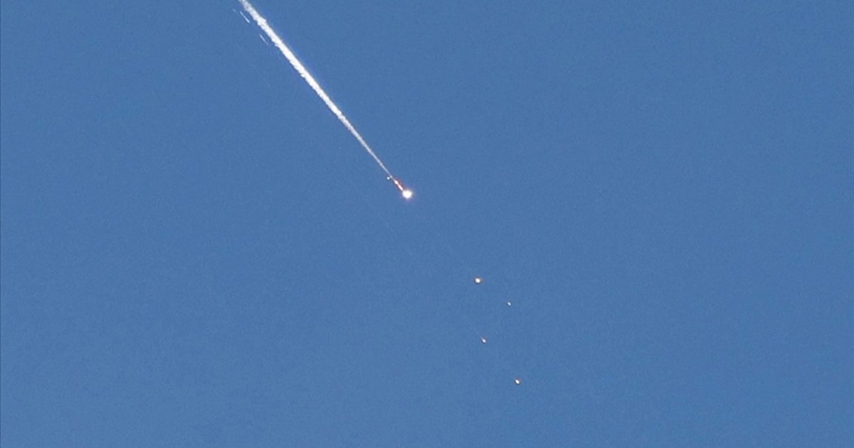 Yemen'deki Husiler İsrail'e füze fırlattı