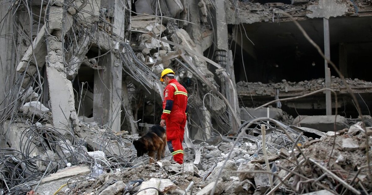 İsrail Ordusu İran'a Yaptığı Hava Saldırılarını İddia Etti