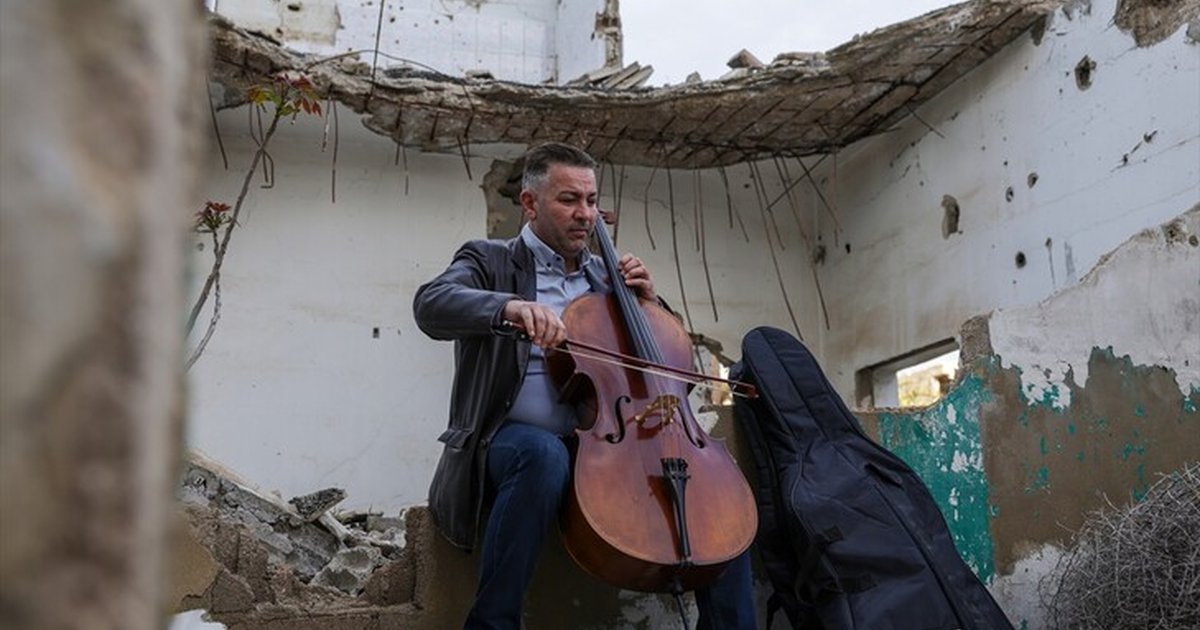 Suriyeli sanatçı İmad Mursi müziğiyle destek çağrısı yaptı