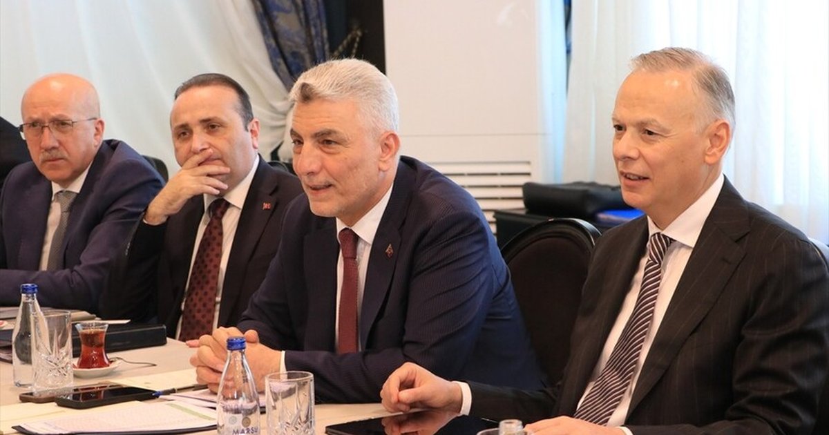 Bakan Bolat: Türkiye-Suriye-Ürdün-Suudi Arabistan Transit Koridoru Hayati