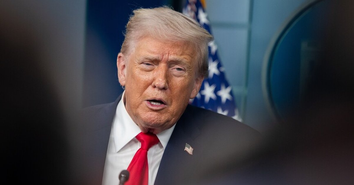 Trump: İran, Hürmüz'den geçen gemilerden ücret alınmadığını bildirdi