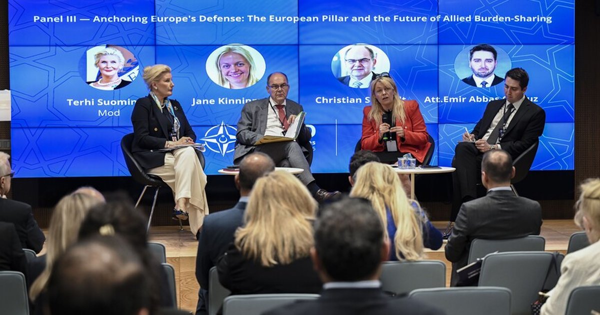NATO Zirvesi'nde yük paylaşımı konuşuldu