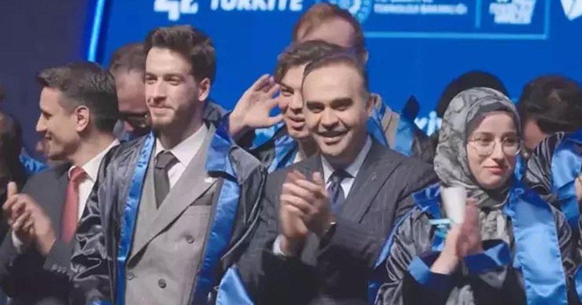 42 Türkiye Yazılım Okulu İlk Mezunlarını Verdi