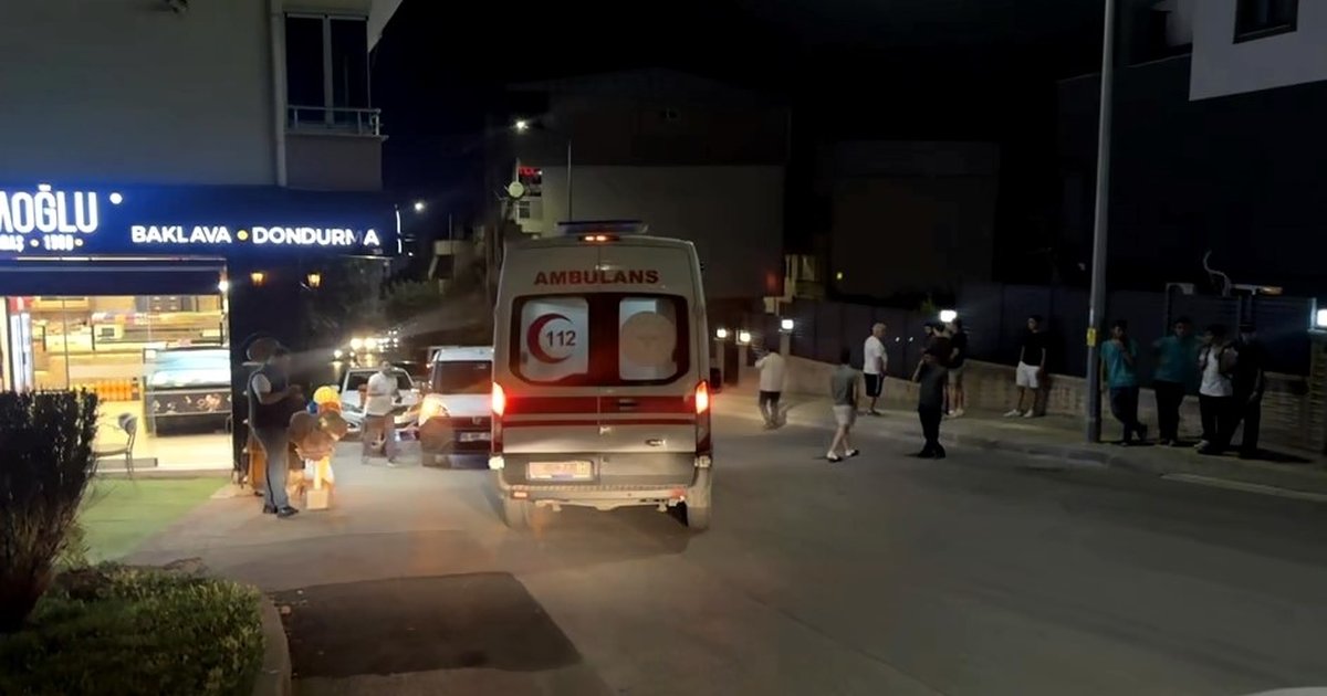 Bursa'da kafe önünde silahlı kavga