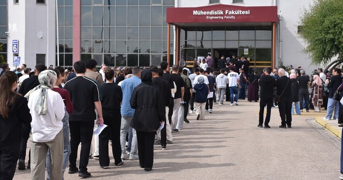 YKS'nin ilk oturumu TYT başladı