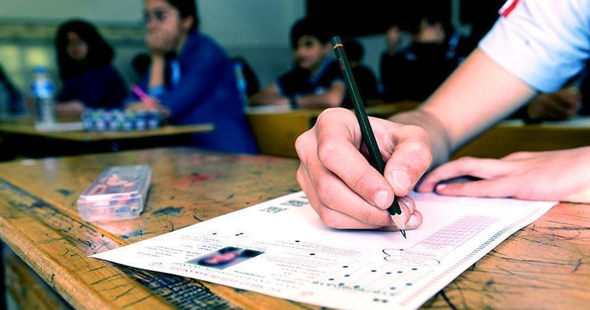 YKS'de Yapay Zekayla Kopya Çekmeye Teşebbüs Eden Öğrenci Tutuklandı