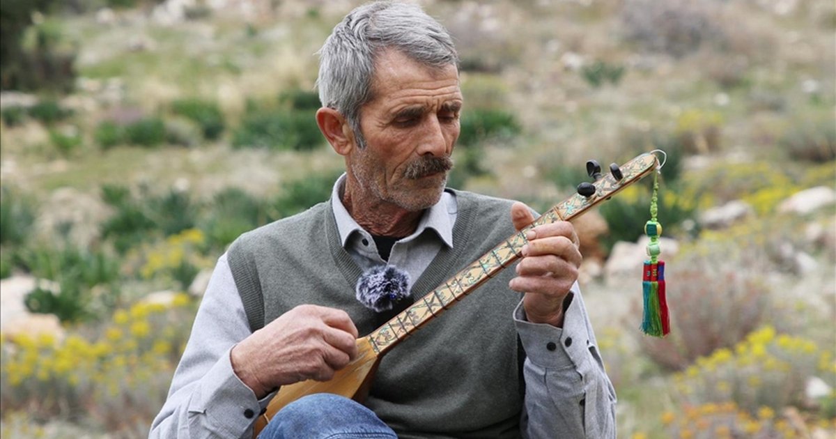 Osman Kırca 'Yaşayan İnsan Hazinesi' ödülünü aldı