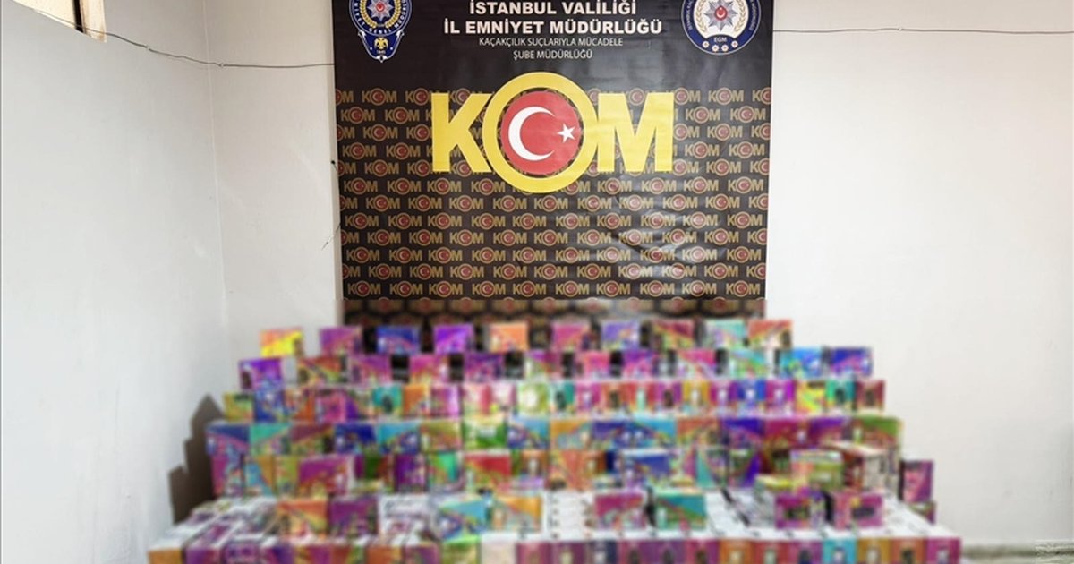 İstanbul'da 20 bin 300 kaçak elektronik sigara ele geçirildi