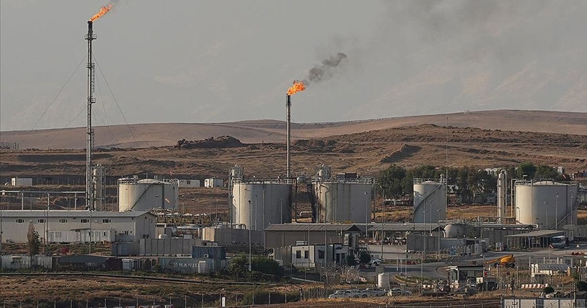 Irak'ın kredi notu negatif izlemeye alındı