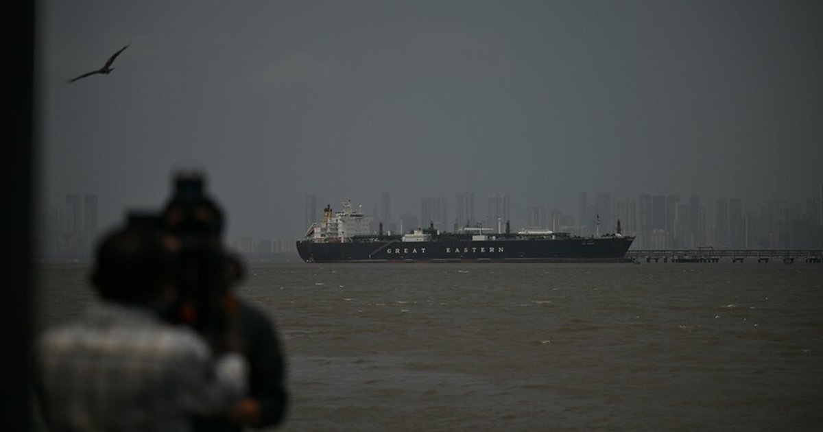 Hürmüz Boğazı'nda petrol tankerlerine geçiş yasağı