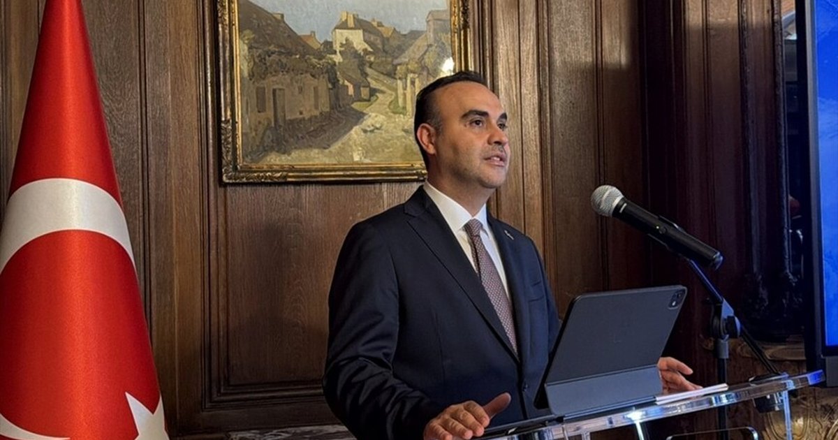 Bakan Kacır: Türkiye'yi tercih edin