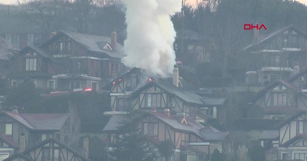 Beykoz'da Lüks Villa Yangını: İtfaiye Müdahalesi