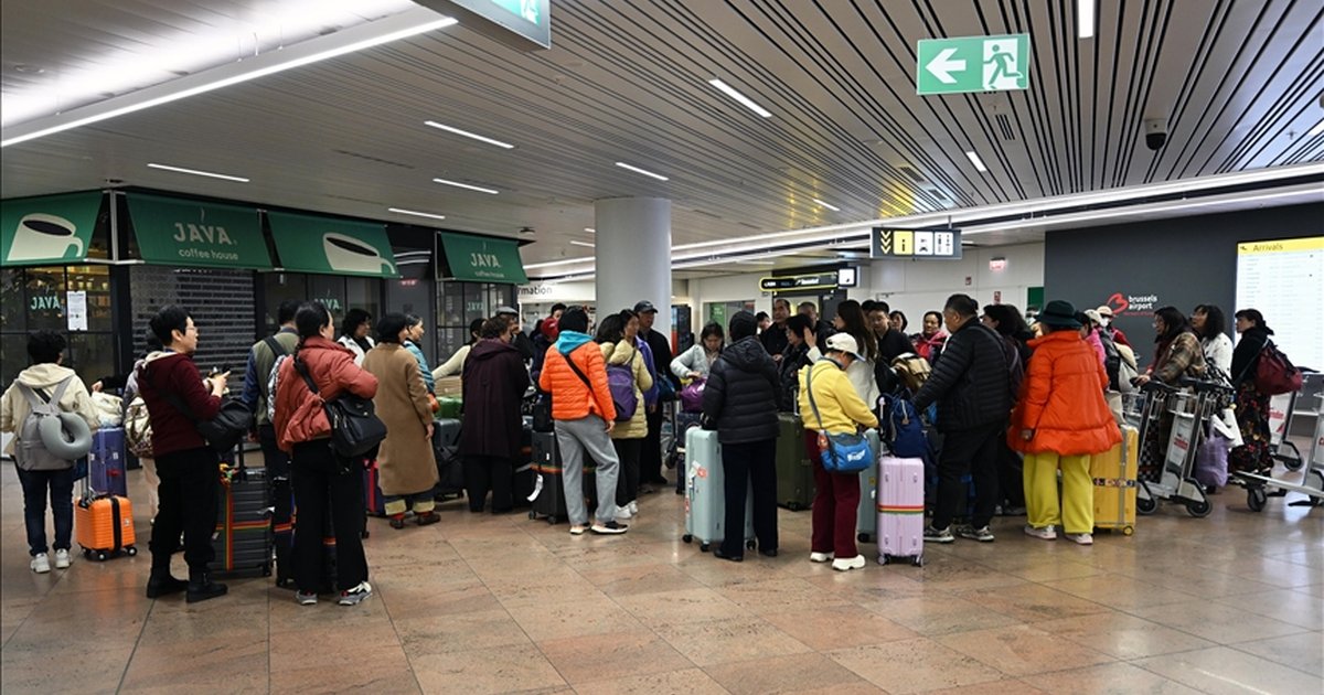 Belçika'da grev hayatı durma noktasına getirdi