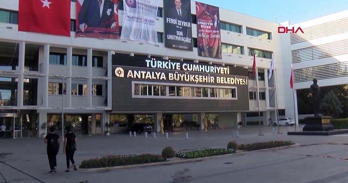 Antalya Büyükşehir'de yolsuzluk davası