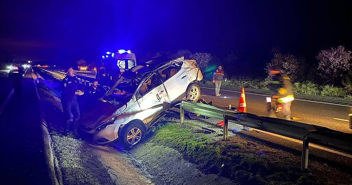 Eskişehir'de otomobil kazası: 2 ölü, 4 yaralı