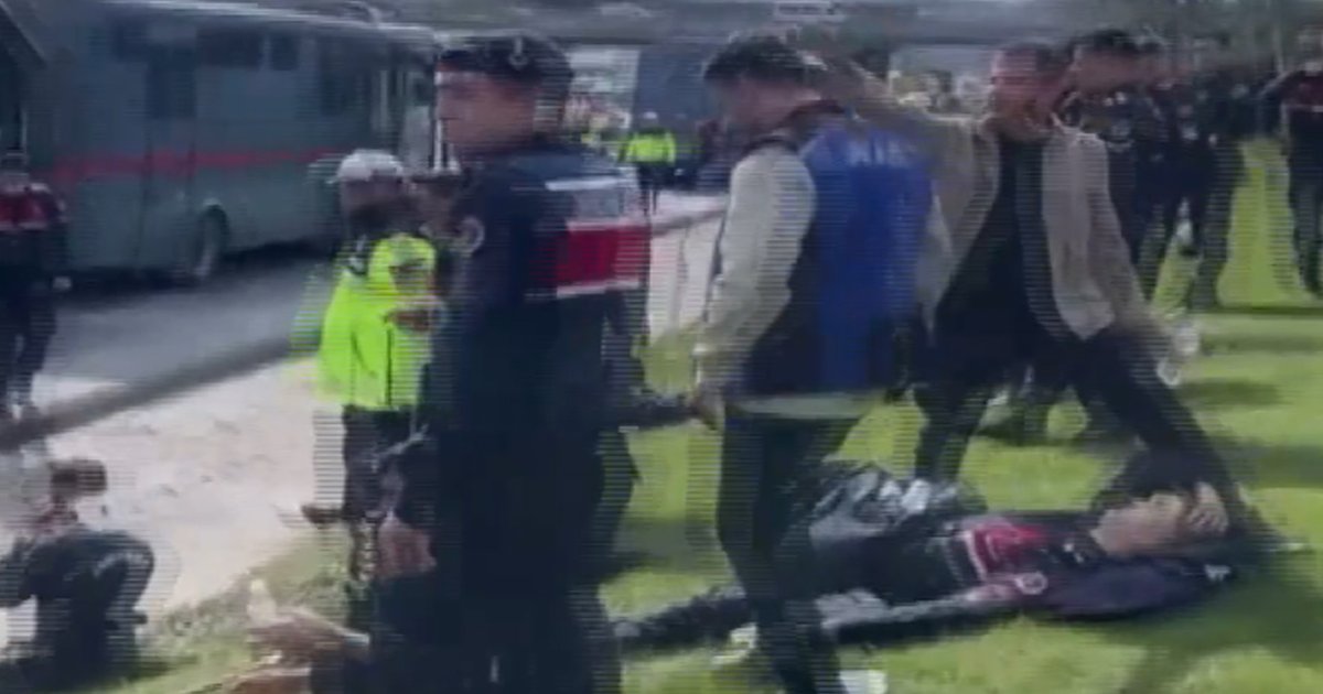 TEM'de cezaevi araçları kazası: 15 yaralı