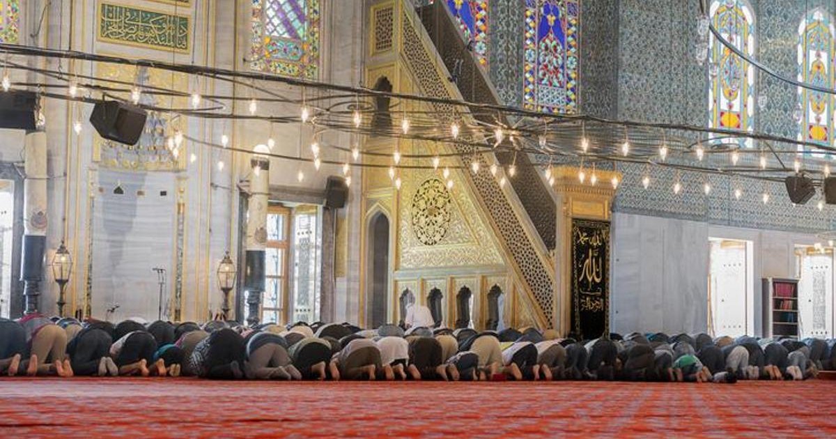 3 Nisan 2026 Cuma Namazı Saatleri: İstanbul, Ankara, İzmir