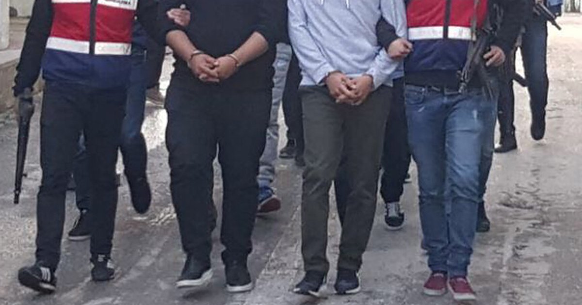 Konya merkezli 13 ilde FETÖ operasyonu: 19 gözaltı