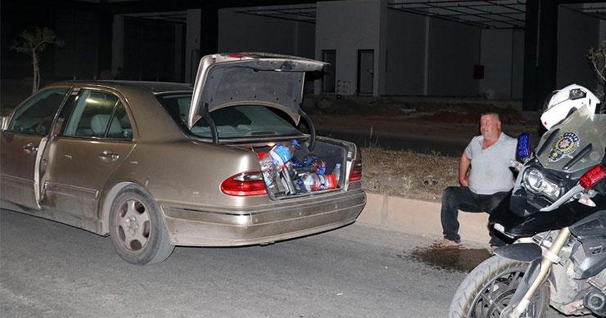 Ehliyetsiz sürücü polisten kaçtı, yakalandı