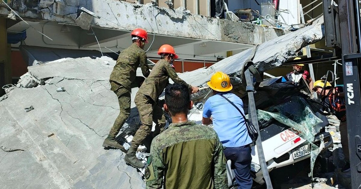 Filipinler'de 7,8 büyüklüğünde deprem: 37 ölü