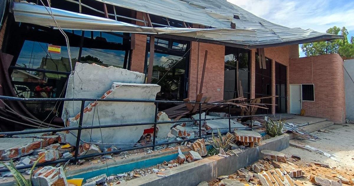 Endonezya'da 6,7 büyüklüğünde deprem