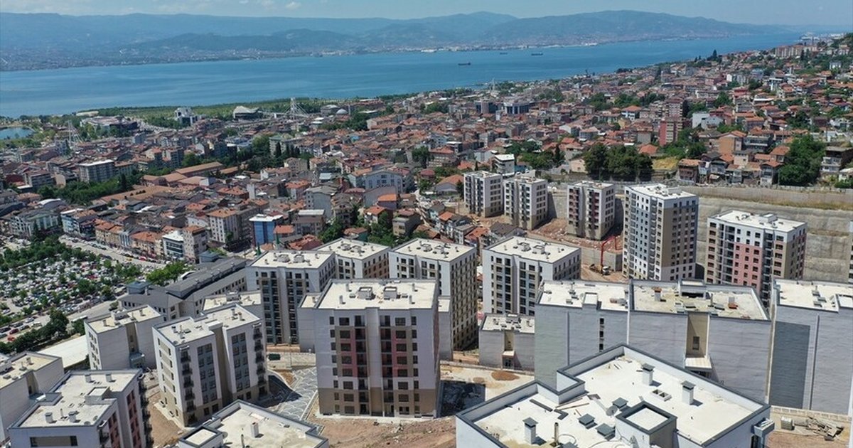 Kocaeli'de kentsel dönüşümle riskli yapılar yerini güvenli konutlara bıraktı
