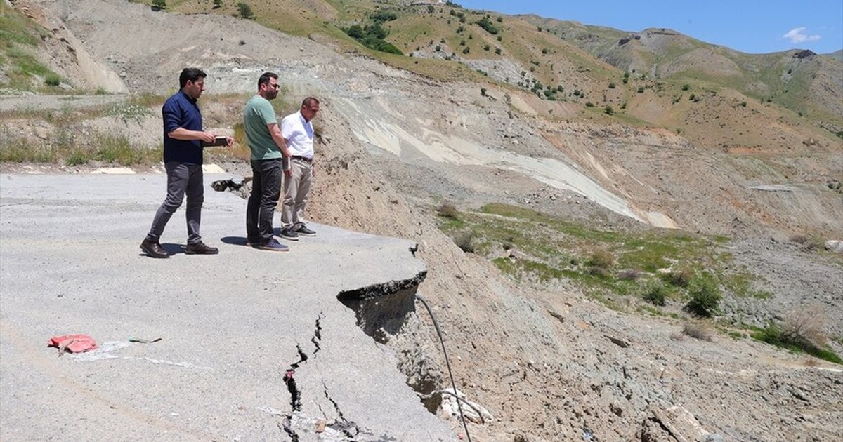 Hakkari'deki heyelanda 8 milyon metreküp toprak hareket etti