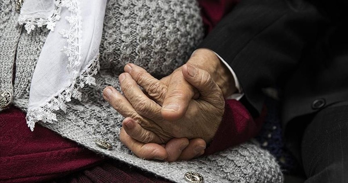 Türkiye'de 65 yaş üstü 9 bini aşkın kişi evlendi